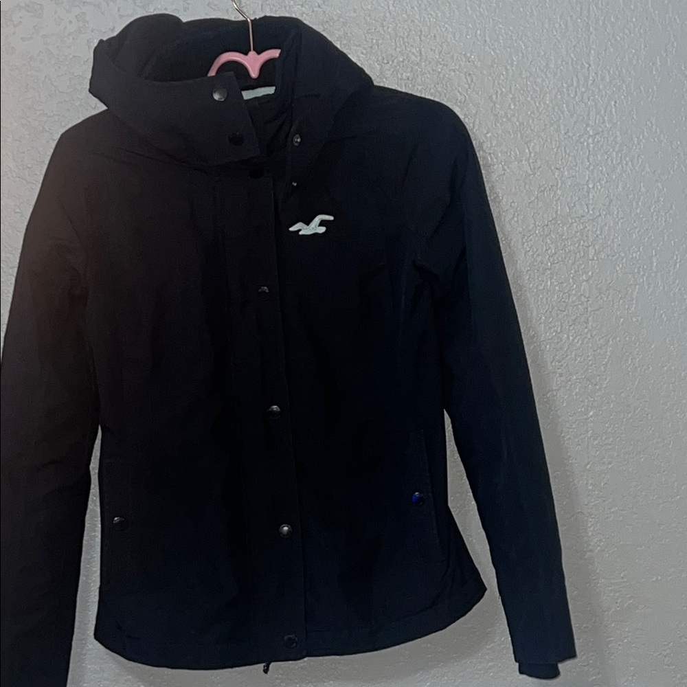 Hollister Women's Black Hooded Puffer Jacket with a bit of a sheen coat Size XS